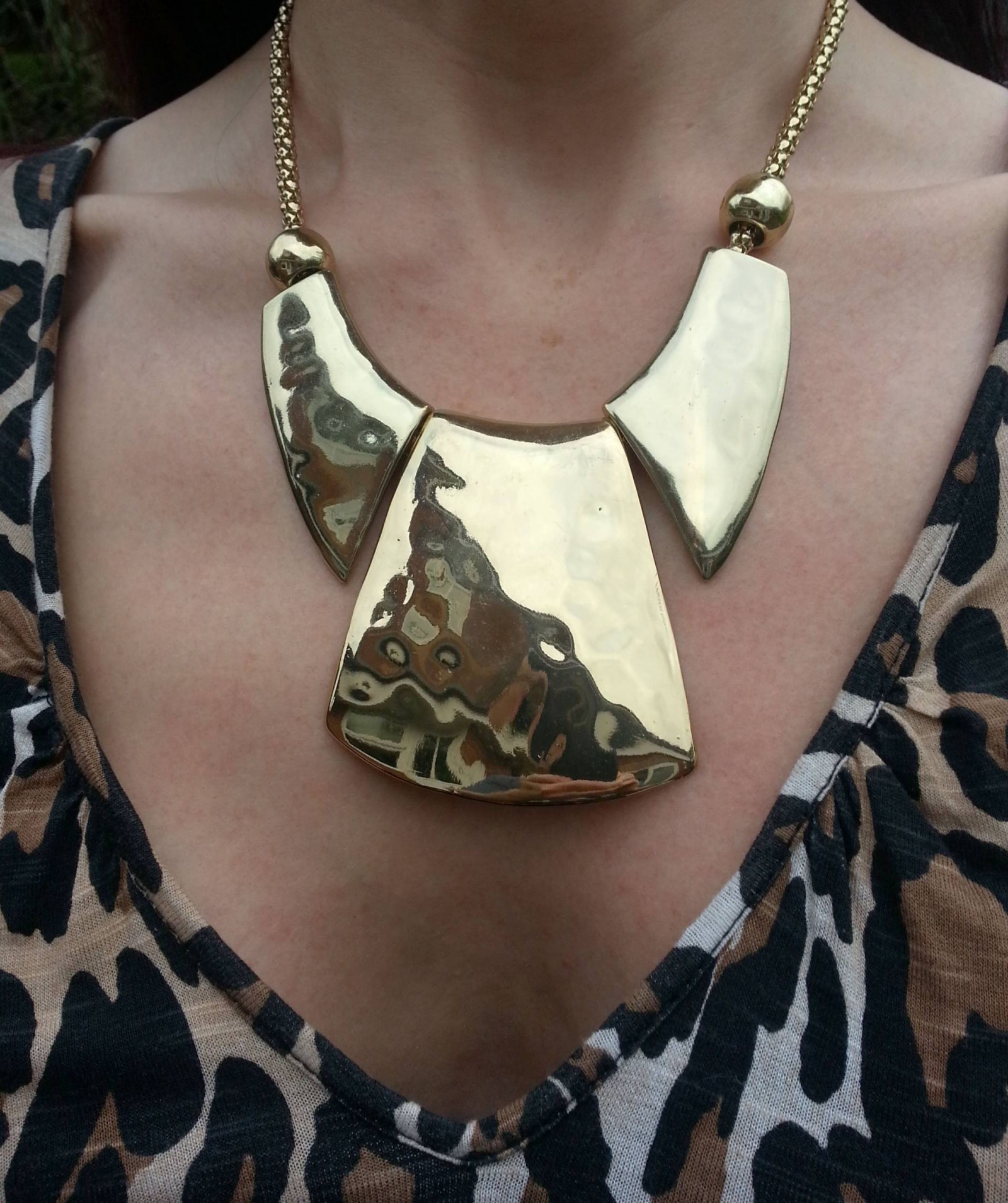 Wallis gold chunky necklace