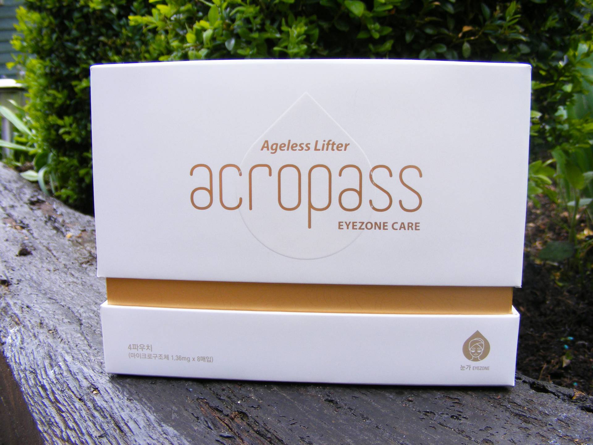 Acropass Ageless Lifter Eyezone Care Review and Giveaway - Style
